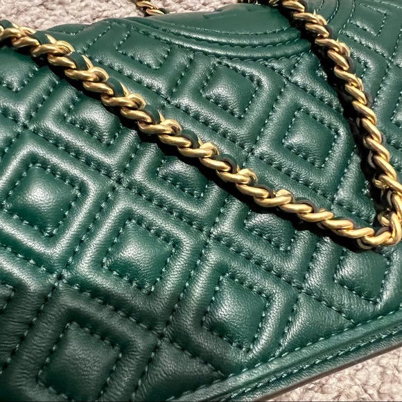 Tory Burch Crossbody Wallet - Picture 6 of 9